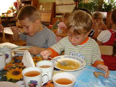 Директор Завьяловской спецшколы заставил голодать учеников