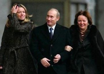 Владимир Путин рассказал, что его дочери влюблены