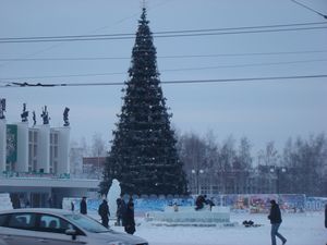 С центральной площади Ижевска исчезли все зимние фигурки и аттракционы