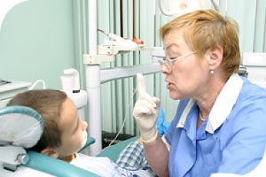 Смертельное обезболивающее: 10-летняя пациентка умерла в кресле стоматолога