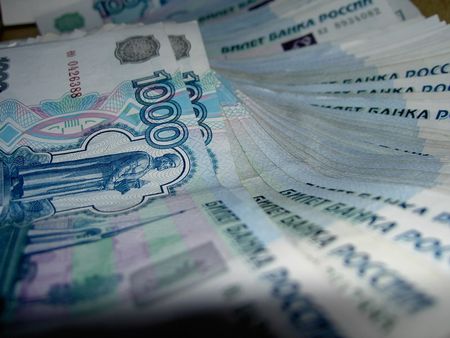 Более 27 млн рублей задолжали работникам предприятия Удмуртии