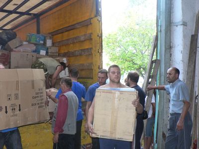 400 килограммов одежды и обуви передали пострадавшим от взрывов в Удмуртии