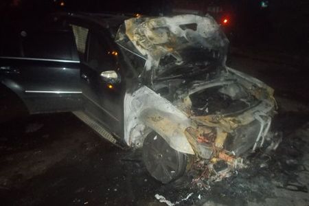 «Мерседес Бенц» вспыхнул на улице Совхозной в Ижевске