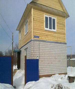 Ютившейся в бане жительнице Ягана  построили двухэтажный дом 