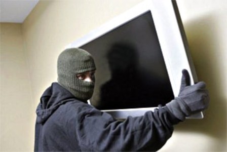 Житель Кезского района украл у соседки телевизор