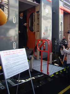 Платформы ижевского вокзала оборудуют передвижными подъемниками для инвалидов