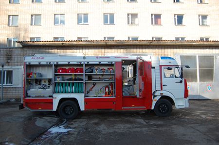 Воткинским пожарным подарили современную технику