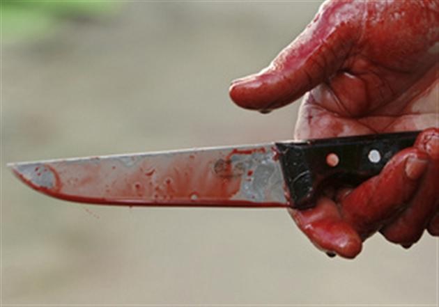 Маньяк ударил ножом женщину на проспекте Калашникова в Ижевске