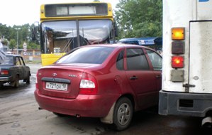 «Калина» в Ижевске протаранила автобус