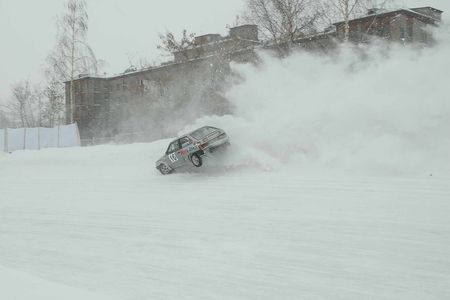 Ижевская полиция начала проверку в связи с ДТП на чемпионате по зимним автогонкам
