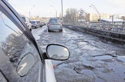 «Чёрный список» разбитых дорог Ижевска составили в ГИБДД и прокуратуре