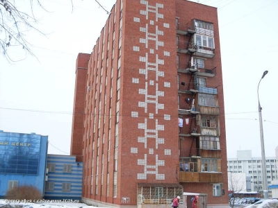 Женщина с ребенком выпали из окна общежития на улице Кооперативной  в Ижевске