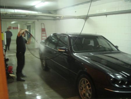 В Воткинске работник автомойки угнал авто стоимостью  в 1 млн рублей 