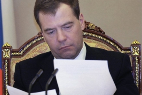 Медведев не намерен соперничать с Путиным на выборах