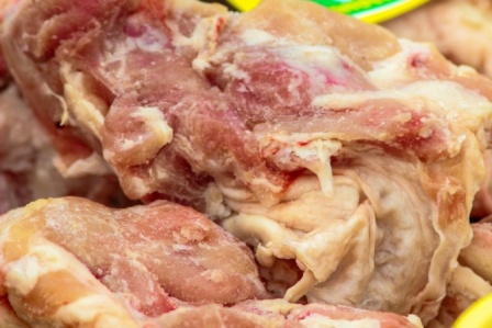 100 килограмм просроченного мяса нашли в одной из столовых Завьяловского района