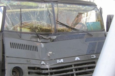 Водитель погиб при столкновении двух КамАЗов в Удмуртии