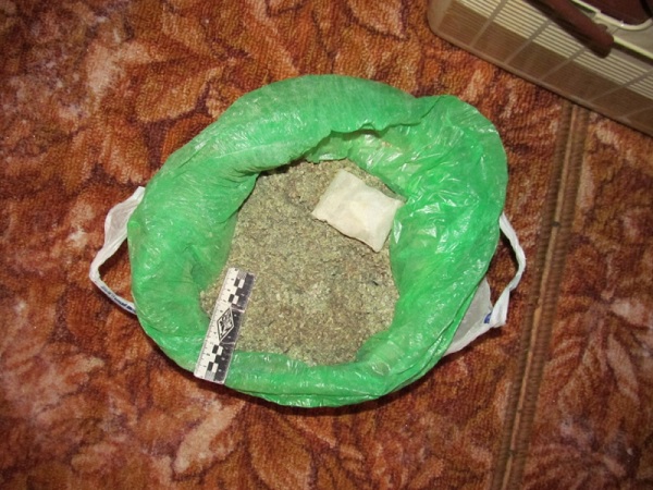 В Ижевске жена сидящего наркодилера пыталась продать оставшиеся 1,5 килограмма «синтетики»