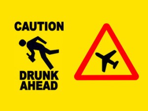 Россиян лишат права летать за  пьянство в самолете