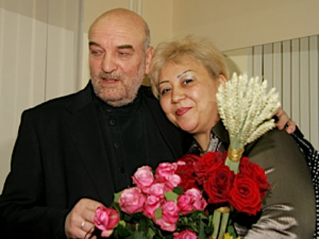 72-летний актер Алексей Петренко  женился в третий раз