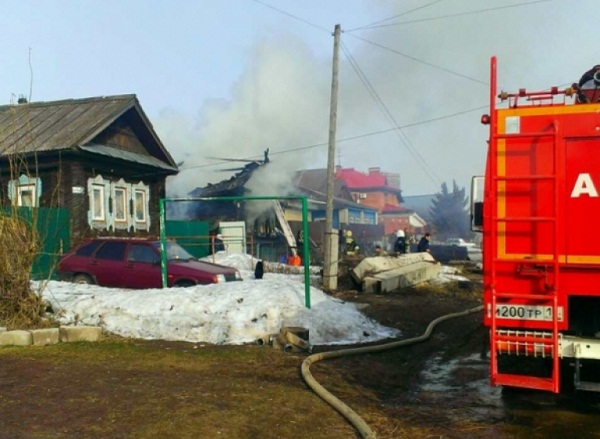 Четверо, в том числе двое детей, погибли в Ижевске в утреннем пожаре