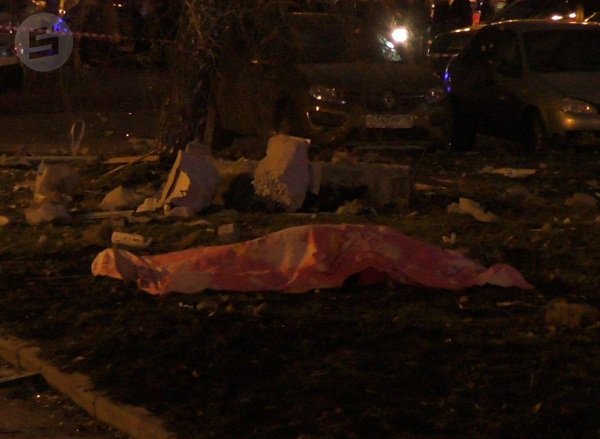 Тело женщины извлекли из-под завалов обрушившегося в Ижевске подъезда жилого дома
