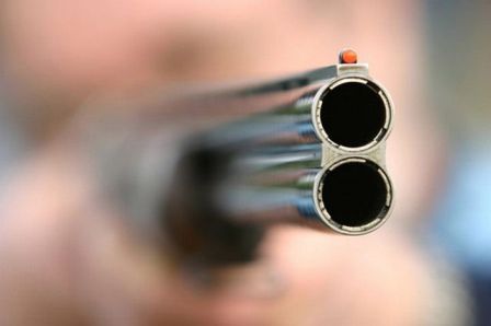 Житель Красногорского района выстрелил себе в голову из охотничьего ружья 
