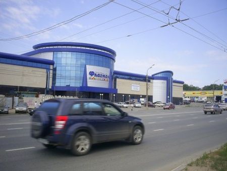 Новый светофор у торгового центра Ижевска войдет в систему «зеленой волны»