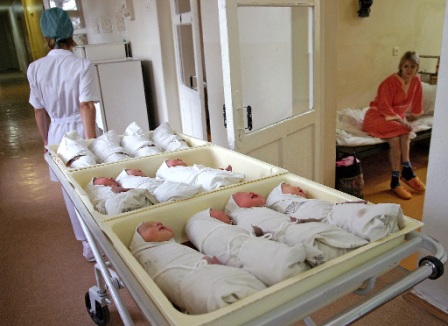 117 малышей родились в Сарапуле в последний летний месяц