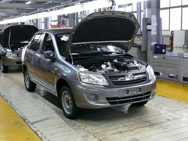 Производимые в Ижевске автомобили Vesta оснастят системой Lada Connect не ранее 2019 года