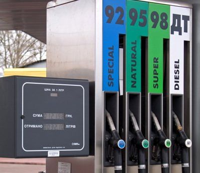 Цены на бензин в Ижевске выросли от 17 до 32 копеек за литр