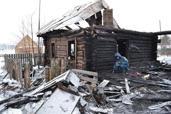 Трое, в том числе двое детей, погибли в огне в Можгинском районе