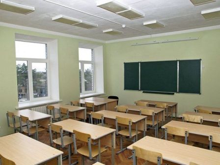 Районы Удмуртии получат средства на подготовку школ к новому учебному году 
