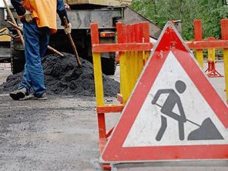 Более 70 миллионов выделили на ремонт дорог в Глазове