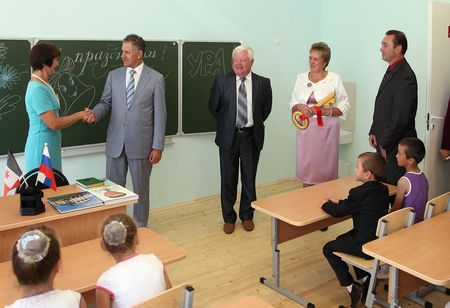 Новая школа-сад открылась в Шарканском  районе