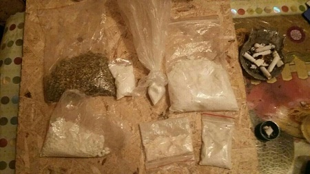 Житель Удмуртии не успел сбыть около 200 грамм синтетических наркотиков