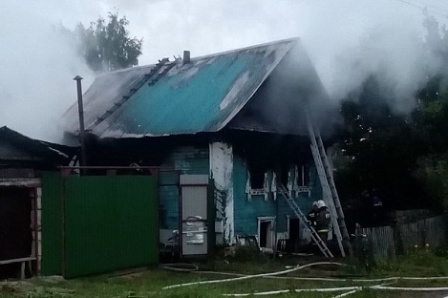 Две женщины погибли в Ижевске во время ночного пожара