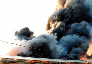 Причиной черного дыма в Ижевске стал пожар на градирне, уничтоживший имущество на 1 млн рублей