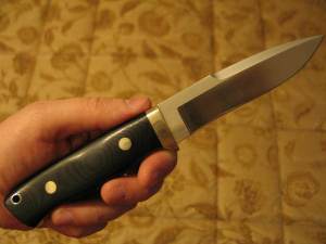 В Воткинске пьяная пенсионерка набросилась с ножом на мужа