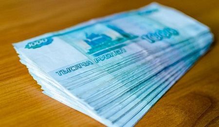 Бухгалтер из Сарапульского района выписала себе премию в 30 тыс рублей
