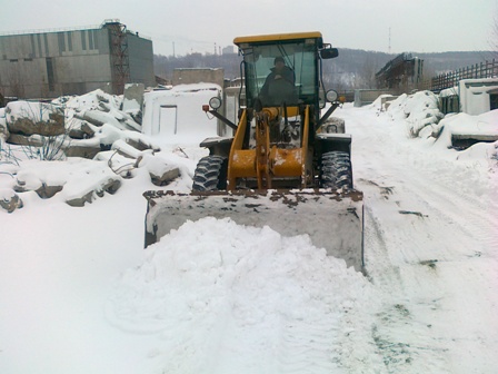 100 единиц техники выведут на борьбу со снегом в Ижевске