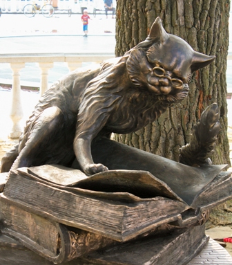 Скульптуру «Кота ученого» установят в центре Ижевске