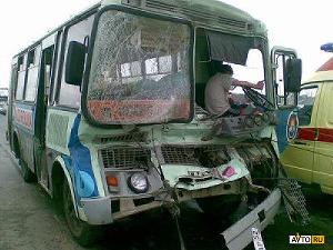 В Удмуртии в результате ДТП пострадали пассажиры автобуса, в том числе два школьника
