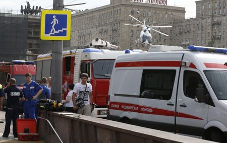 42 человека остаются в реанимации после аварии в московском метро