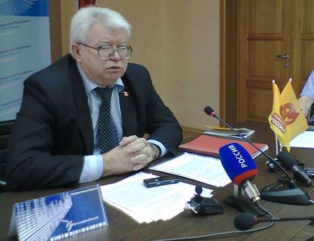 Секретарь партии «справедливороссов» в Удмуртии: депутаты должны соблюдать закон
