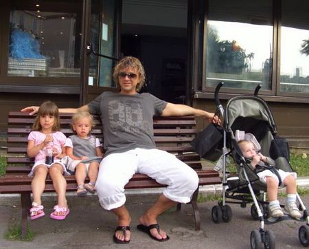 Жена Ромы Жукова родит шестого ребенка вместо погибшей девочки