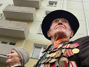 Пять ветеранов Воткинска получили сертификат на жилье