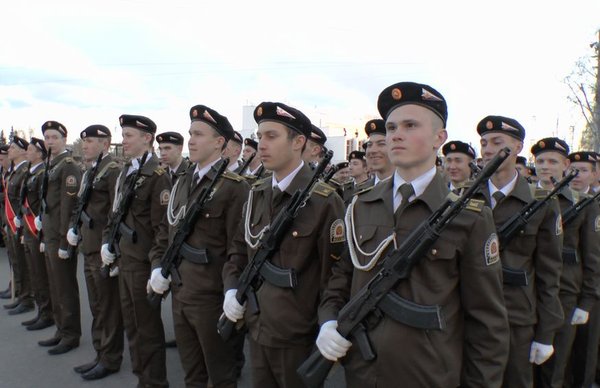 Парад Великой Победы начался в Ижевске
