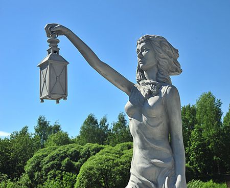 В Кирове установили скульптуру ижевского мастера «Бегущая по волнам»