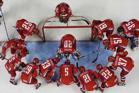 Российская молодежная сборная по хоккею стала чемпионом мира, разгромив канадцев