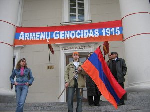 Памятник жертвам геноцида армянского народа открыт в Ижевске